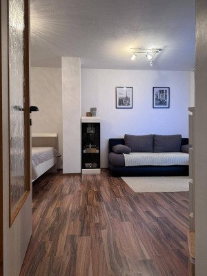 Zentrumsnahe Garçonniere mit Balkon in Wörgl