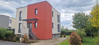 5-Zimmer-Einfamilienhaus mit Terrasse, Einbauküche, Fußbodenheizung und Stellplatz in 01279 Dresden