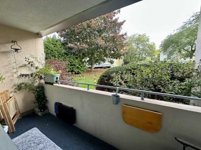 Attraktive EG-Wohnung zum Verkauf in gepflegtem Mehrfamilienhaus (24 Einheiten, Baujahr 1968).