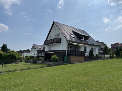 Geräumiges und gepflegtes 8 Zimmer Haus mit Einliegerwohnung