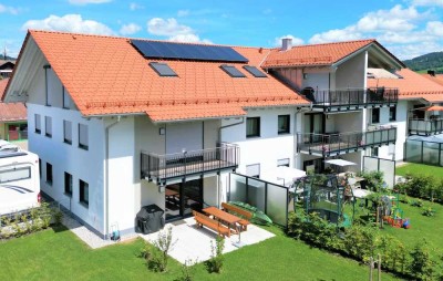 Perfekt für Jung & Alt: 3-Zi.-ETW–barrierefrei, zentral, Balkon, TG & Grüntenblick in Wertach im OA