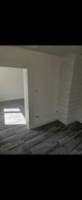 950 € - 185 m² - 8.0 Zi.
