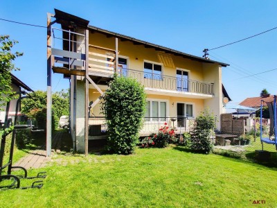 Modern renoviert in Ruhelage: Eigentumswohnung mit Balkon, Gartenanteil &amp; Garage