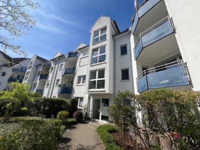 Tolle 2 Zimmer-Wohnung mit hübscher Terrasse und Gartenanteil