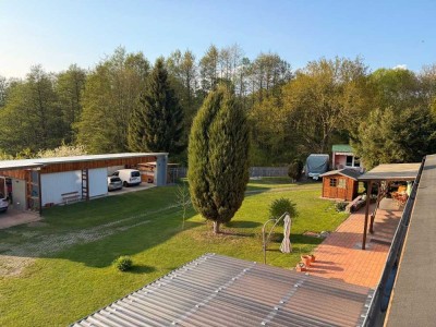 Natur- und Wassernähe: Drei Wohnungen - Zwei Bungalows - Bootshaus - Ihr Platz zum Leben....