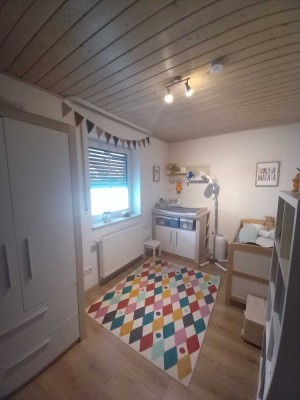 Attraktive 4-Zimmer-Erdgeschosswohnung mit Einbauküche in Bergtheim