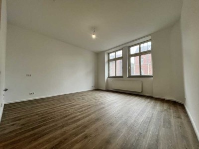 Erstbezug nach Sanierung - 2 Zimmer EG mit offener Wohnküche