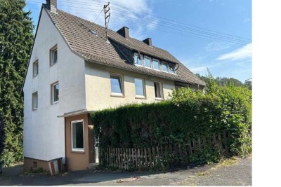 Attraktives 6 Familienhaus in ruhiger Lage – ideal für Kapitalanleger