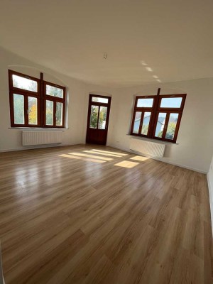 Schicke 4 Zimmer Wohnung mit toller Außenanlage *Juni Mietfrei*