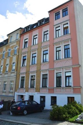 2-Raumwohnung, großer Balkon, frisch renoviert