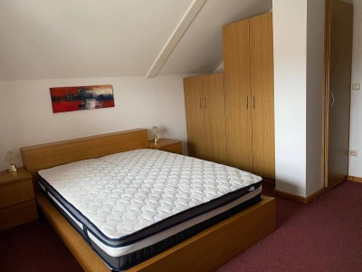 Sehr Schöne Dachgeschoss Wohnung