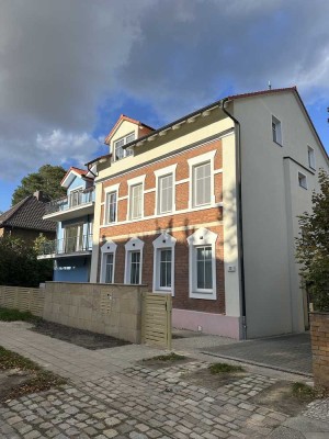 ! DG Wohnung mit großem Balkon !