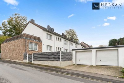 Ansprechendes Zweifamilienhaus mit Doppelgarage und Garten in Stolberg!