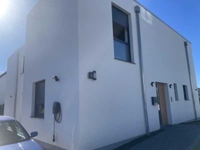 *Mietkauf möglich - Zinsen 2,5%* Exklusives Architektenhaus - KfW55 EE - ohne Makler