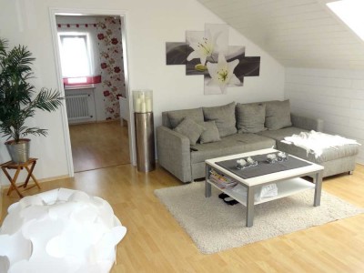 3 - Zimmer Dachgeschoß Wohnung mit Balkon in ruhiger Lage Freiberg Neckar