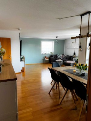 Große 4 Zimmer Wohnung in Weingarten