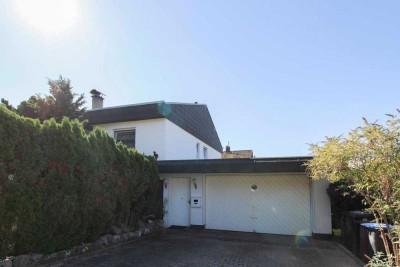 Charmantes Fertighaus  mit Einliegerwohnung, großem Grundstück und Handwerkerpotenzial