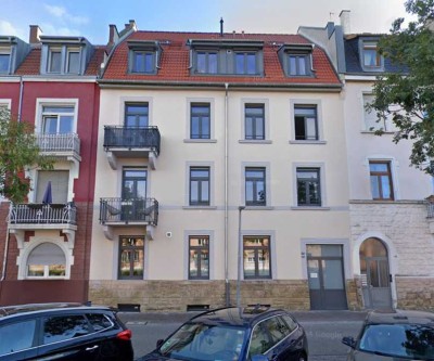 WG-Zimmer mit eigenem Bad und eigener Etage