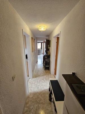 Attraktive 2,5-Raum-Wohnung mit EBK, Balkon und Stellplatz in 74076 Heilbronn