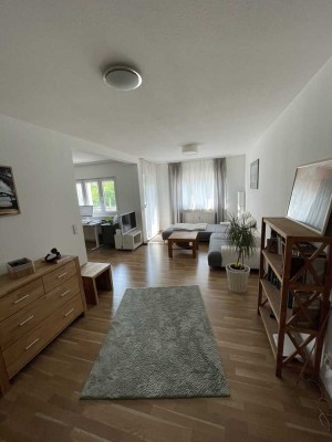 Schöne 2 Zimmer Wohnung am Ortseingang von Griesheim