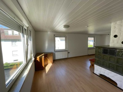 Familienfreundliche helle 5 Zimmer Wohnung in ruhiger Lage