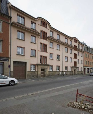 großzügige Wohnung mit Balkon sucht neue Mieter