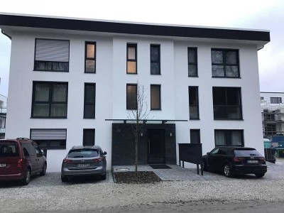 Geschmackvolle 3-Raum-Erdgeschoss Wohnung mit geh. Innenausstattung mit Balkon und EBK in Bielefeld