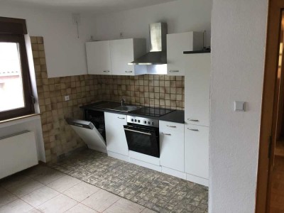 Helle 2-Zimmer Wohnung mit Garage und Garten in Hennweiler