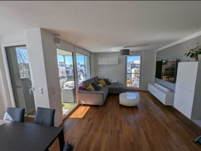 Helle und exklusive 4,5 Zimmer Wohnung mit Balkon, EBK, Smart Home, TG & sonnigem Süd-West-Balkon
