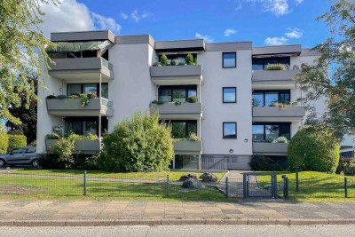 Viel Licht & gute Substanz – Ihre helle 2-Zimmer-Wohnung mit Loggia in ruhiger Lage