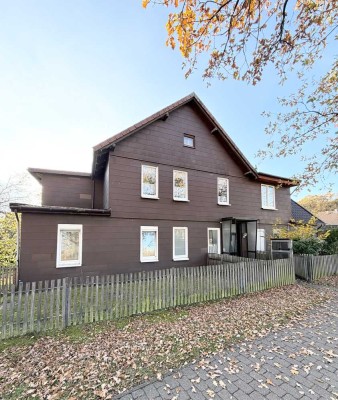 Vollvermietetes 4-Familienhaus mit ca. 2800€ Mieteinnahmen/Monat - großes Grundstück!