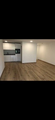 Mieten Sie stilvolle 2-Zimmer-EG-Wohnung mit Einbauküche und Terrasse in Ehingen/Donau
