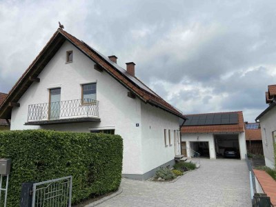 Sehr schön renoviertes Einfamilienhaus mit 3 Garagen in sehr ruhiger Lage von Mindelstetten