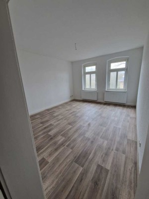 3 R. Wohnung im Erdgeschoss mit Balkon