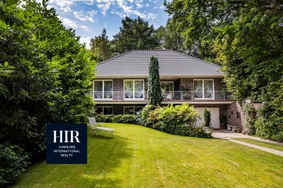 Repräsentative Villa mit Einliegerwohnung & Ausbaupotential auf parkähnlichem Grundstück