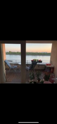 **Attraktive 2-Zimmer-Wohnung mit Balkon in der Überseestadt**