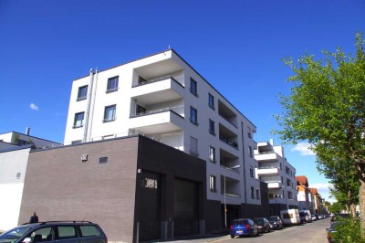 Helle, moderne 3-Zimmer-Wohnung mit gehobener Ausstattung, Loggia und EBK - barrierefrei