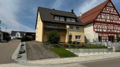 Sehr gepflegtes Einfamilienhaus in guter Lage inkl. Bauplatz und weitere Ausbaumöglichkeiten