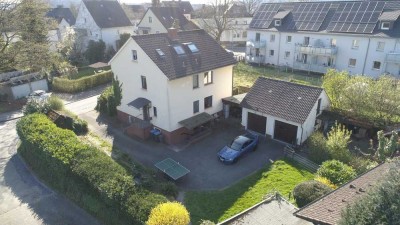 Großzügiges Zweifamilienhaus mit viel Potenzial in begehrter Lage von Herdecke