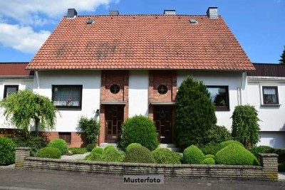 Doppelhaushälfte, Stellplatz, Garten