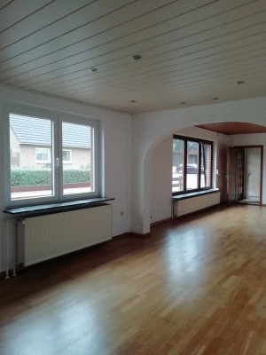 Ansprechende und gepflegte 4-Zimmer-Erdgeschosswohnung mit EBK in Sörup