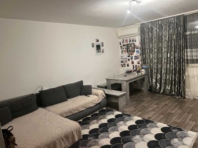 Klimatisierte 1-Zimmer-Wohnung mit Balkon und Einbauküche in Offenbach mit Möbeln