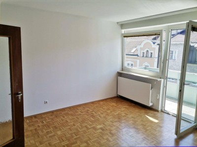 Nette Garçonniere mit Balkon