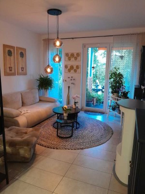 Wunderschöne Erdgeschosswohnung mit kleinem Garten