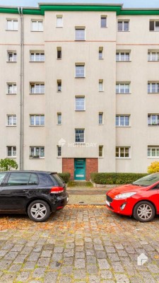 Gepflegt & Modernisiert! Charmante 2-Zimmer-Altbauwohnung mit Wintergarten und hohen Decken