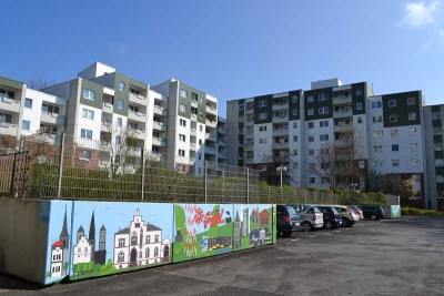 Modern ausgestattete 2 Zimmer-Wohnung mit großem Sonnenbalkon!