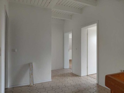 Frisch renovierte 4-Z-Wohnung in Elze