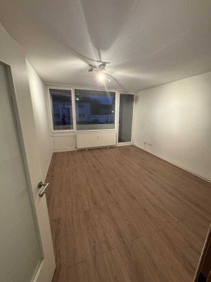Vermietete 1 Zimmer Wohnung mit Balkon in Rosdorf Göttingen - renoviert