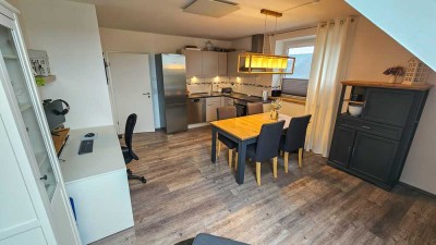 Attraktive 3-Zimmer-DG-Wohnung in Brande-Hörnerkirchen