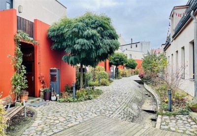 Tolle, kleine Wohnanlage in Plagwitz, 2 Zi-Whg. mit großem Balkon, Parkett, Gäste-WC